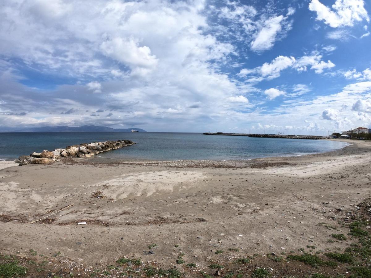 Agias Pelagias Little Beach House Agia Pelagia  Luaran gambar